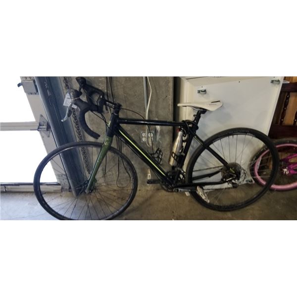 BLACK/ GREEN GT BIKE