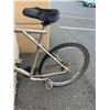 Image 3 : GREY BACKWOODS BIKE
