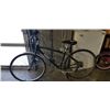 Image 1 : STEEL JAMIS BIKE