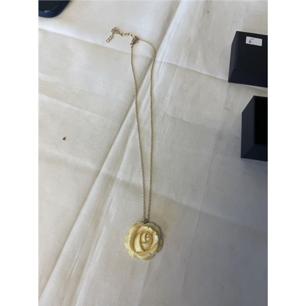 VINTAGE HAND CARVED GENUINE IVORY ROSE PENDANT W/ GOLD CHAIN 16-18" LENGTH