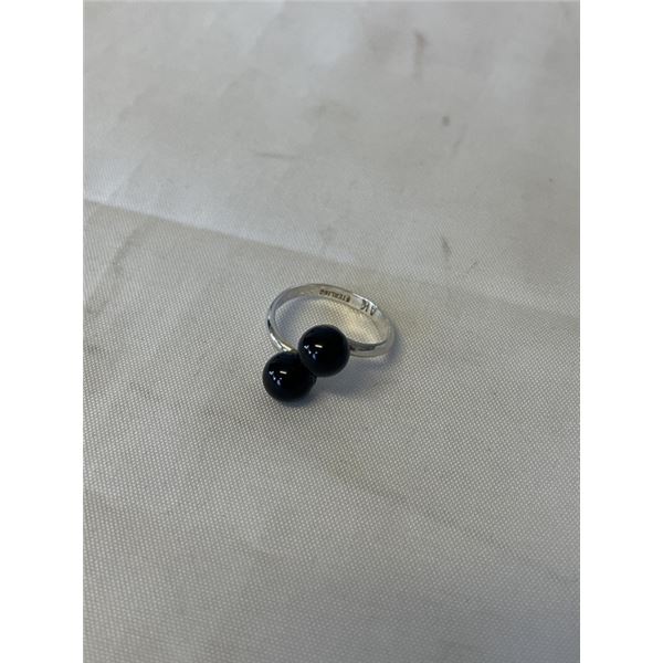 VINTAGE STERLING SILVER W/ 2 BLACK ONYX BEAD SIZE STONES RING MARKED AK STERLING SIZE 8