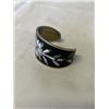 Image 2 : VINTAGE SILVER W/ MOTHER OF PEARL AND ABELONE INLAID HAND CRAFTED OPEN CUFF BANGLE MARKED MEXICO