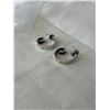 Image 3 : 2 PAIRS OF HAND HAMMERED STERLING SILVER EARRINGS, MARKED REY STG AND STERLING
