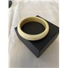 Image 1 : VINTAGE GENUINE IVORY BANGLE
