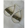 Image 2 : PAIR OF SILVER W/ BLACK ALASKAN DIAMOND STONES DANGLE EARRINGS, UNMARKED
