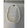 Image 2 : VINTAGE HAND KNOTTED FRESHWATER PEARL NECKLACE WITH 925 CLASP