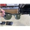 Image 4 : 2 PAIRS OF RAY BAN SUNGLASSES IN CASE