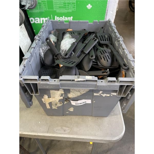 TOTE OF NEW KITCHEN SPATULAS, SPOONS AND SERVING ITEMS