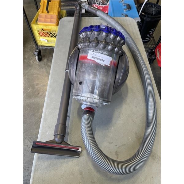 DYSON BIG BALL EXTRA VACUUM