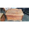 Image 1 : VINTAGE PINE STORAGE TRUNK