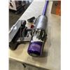 Image 5 : DYSON V11 TORQUE DRIVE CORDLESS VACUUM WORKING WITH ACCESSORIES