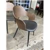 Image 3 : SET OF 4 MODERN BENTWOOD AND BLACK LEATHER DINING CHAIRS