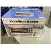 Image 4 : HAMILTON BEACH SURE-CRISP AIR FRYER TOASTER OVEN - TESTED WORKING