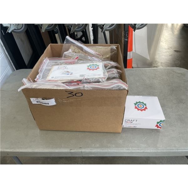 30 NEW FUN MAKER HOVER CRAFT KITS AND GLUE GUN STAND W/ 20 STICKS