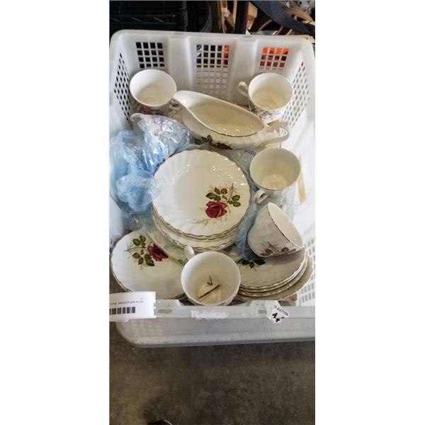 TRAY OF MYOTT CHINA  ANNIVERSAR ROSE