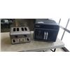 Image 1 : KALORIK AIR FRIER AND 4 SLIVE TOASTER