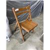Image 2 : 4 WOOD FOLDING CHAIRS