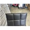 Image 4 : 2 GREY LEATHER LOOK BAR STOOLS