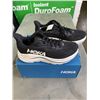 Image 1 : NEW HOKA WOMENS SIZE 9 RUNNNG SHOES
