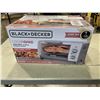 Image 2 : BLACK AND DECKER 4-SLICE AIR FRY TOASTER OVEN - TESTED WORKING, RETAIL $179