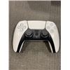 Image 2 : PLAYSTATION DUALSENSE WIRELESS CONTROLLER