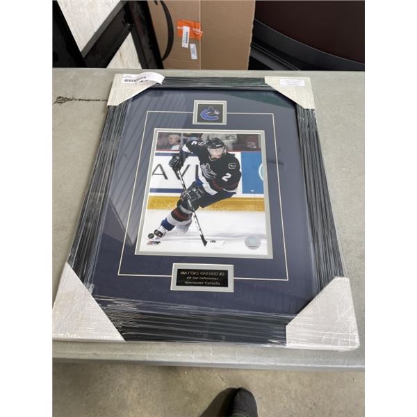 FRAMED VANCOUVER CANUCKS MATHIUS OHLUND PRINT