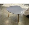 Image 5 : 2 JYSK SIDE TABLES