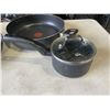 Image 5 : CAST IRON PAN, ELECTRIC KETTLE, AND POT AND PAN