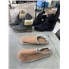 Image 1 : 2 NEW WOMENS SIZE 7.5 WINTER BOOTS AND SLIPPERS