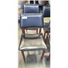 Image 3 : 6 MCM HONDERICH FURNITURE WALNUT AND BLACK LEATHER DINING CHAIRS