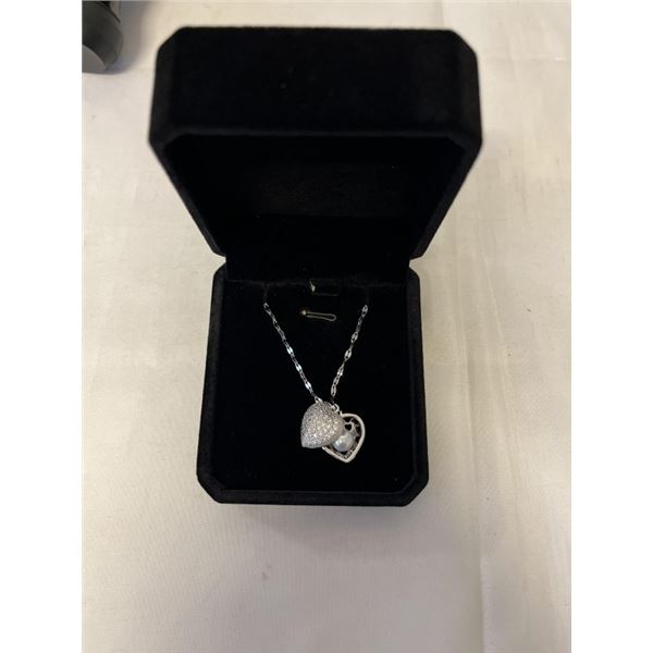 NEW PLATINUM PLATED 20.0MM SIMULATED DIAMOND (CZ) HEART CLUSTER NECKLACE W/ 7.0MM SYNTHETIC PEARL, A