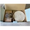 Image 2 : 3 NEW PARTYLITE ARIANA TEALIGHT HOLDERS AND PLATES