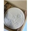 Image 3 : 3 NEW PARTYLITE ARIANA TEALIGHT HOLDERS AND PLATES