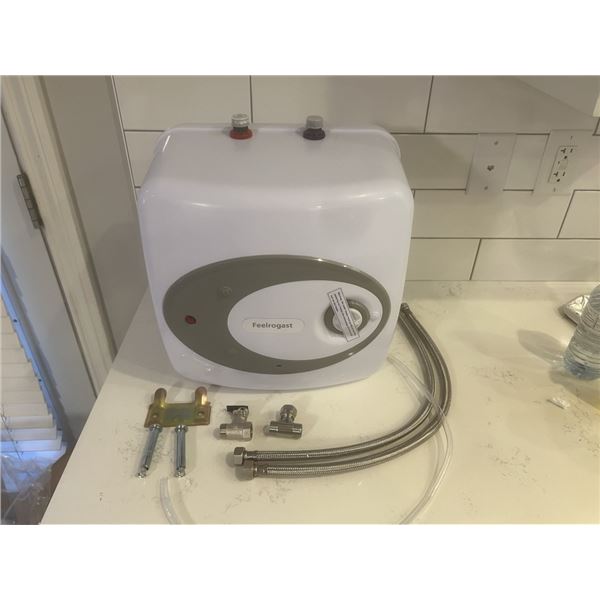 NEW WATER HEATER, 4 GALLON 110/120V PLUG IN, INCLUDES INSTALL HARDWARE