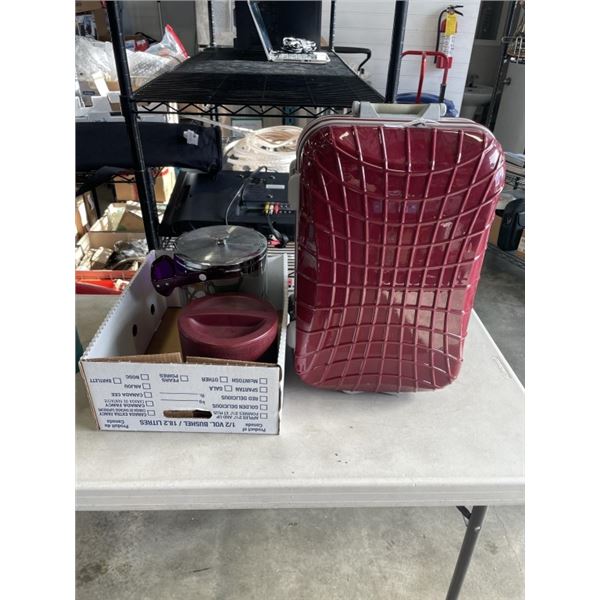 2 ICE BUCKETS AND HARDSIDE SUITCASE