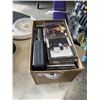 Image 2 : LOT OF HOUSEHOLD ITEMS AND CDS