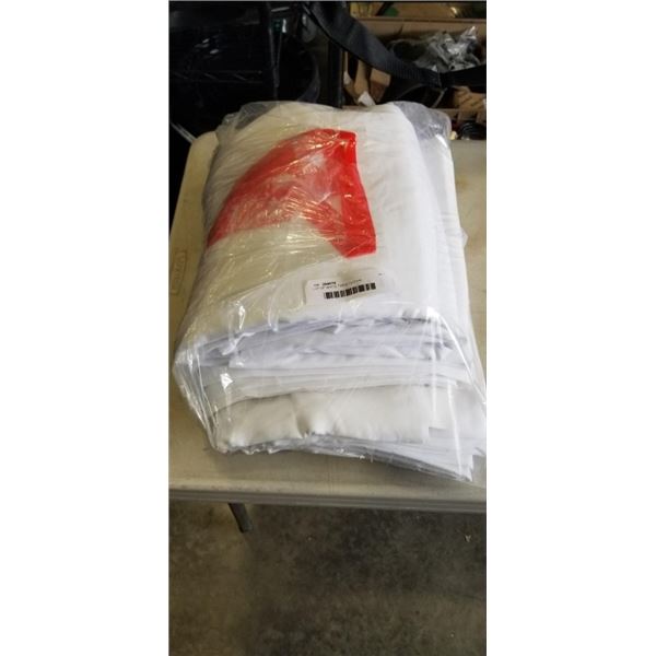 LOT OF WHITE TABLE CLOTHS