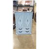 Image 1 : VINTAGE WARDROBE