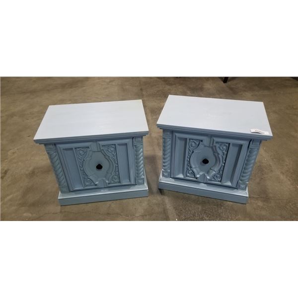 PAIR OF VINTAGE SEAFOAM BLUE NIGHT STANDS