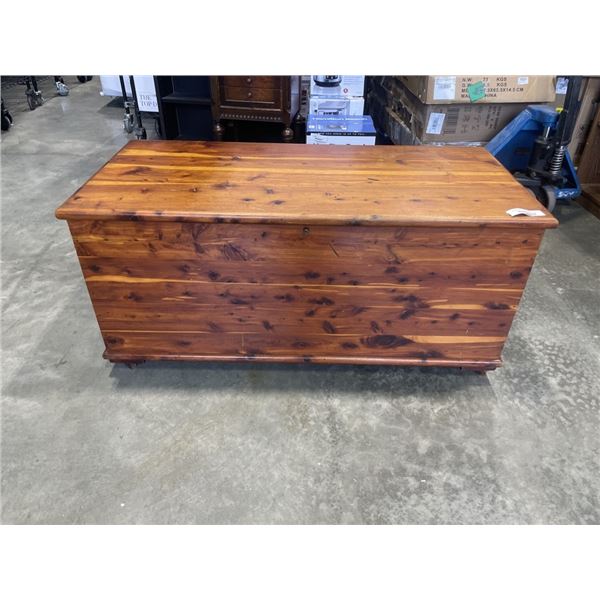ANTIQUE CEDAR LINED STORAGE TRUNK