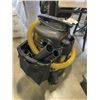 Image 3 : DEWALT 10 GALLON STAINLESS SHOP VAC WORKING