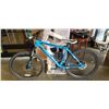 Image 1 : 3 SERIES BLUE BIKE