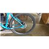 Image 2 : 3 SERIES BLUE BIKE