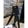 Image 2 : Ubeesize Tripod for Ipad