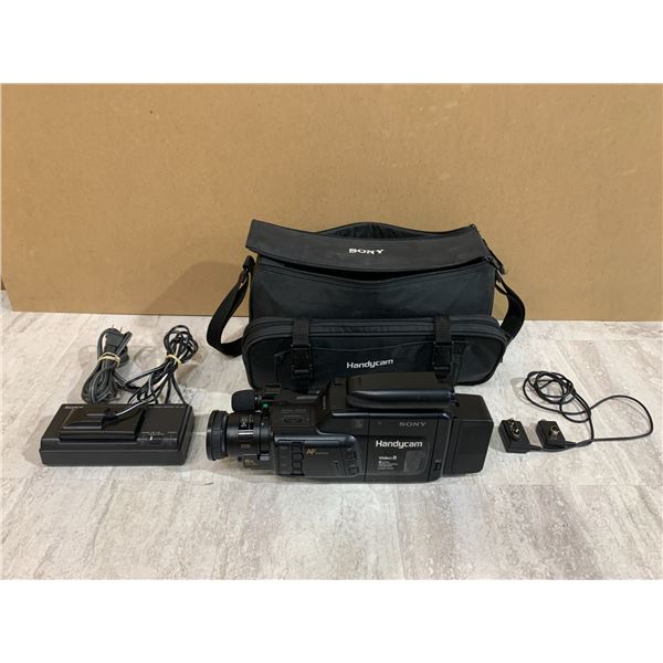 Vintage Sony Handycam Video 8 CCD-F33 With Case