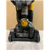 Image 7 : Eureka Multicyclonic Vaccum Cleaner