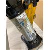 Image 9 : Eureka Multicyclonic Vaccum Cleaner
