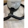 Image 6 : Shark Plus 1200 Watt Vaccum Cleaner