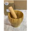 Image 2 : Bamboo Mortar and Pestle Set