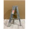 Image 6 : Double Step 26 inch Aluminum Step Ladder